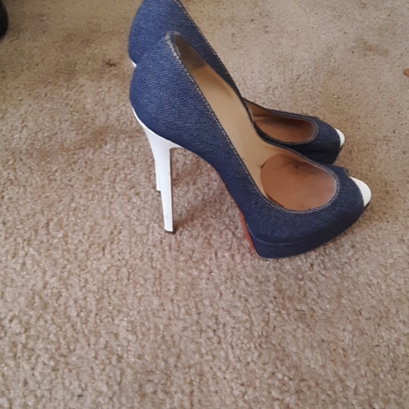 Shoes - Picture 2 of 3